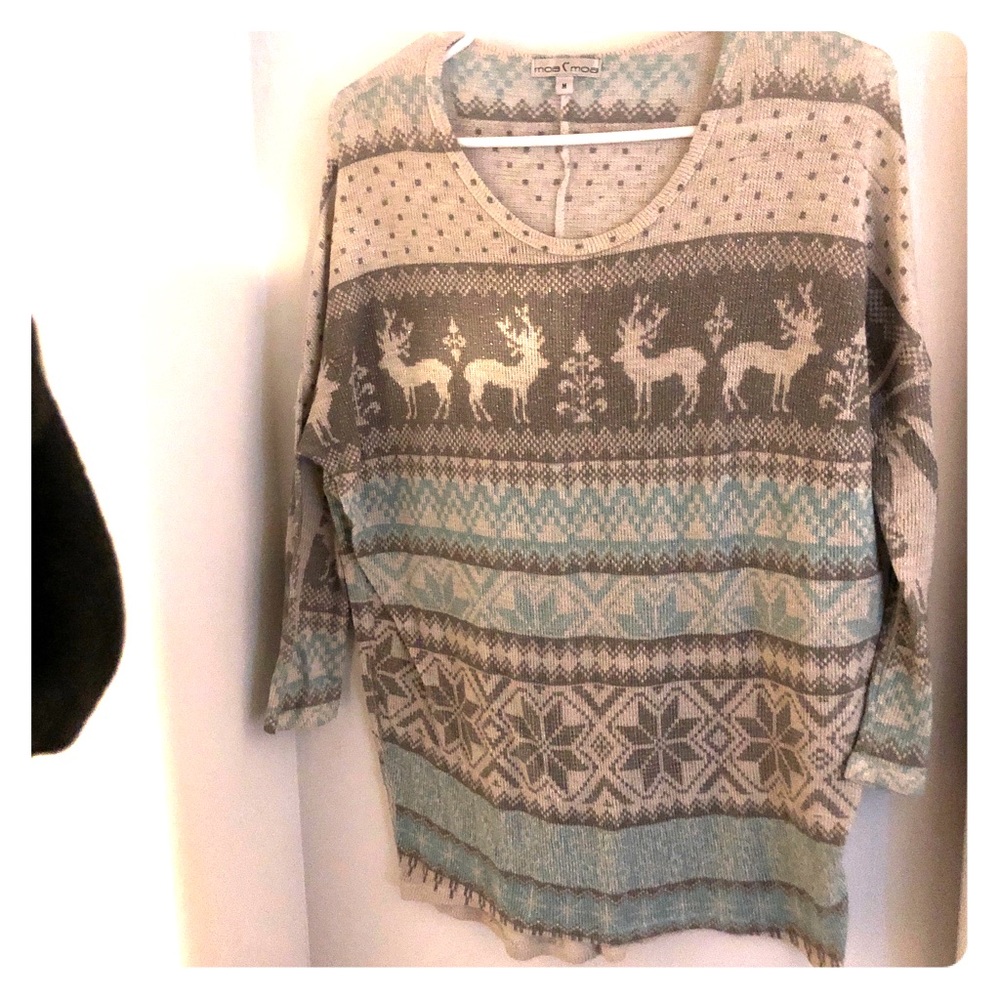 Juniors Medium Christmas Sweater